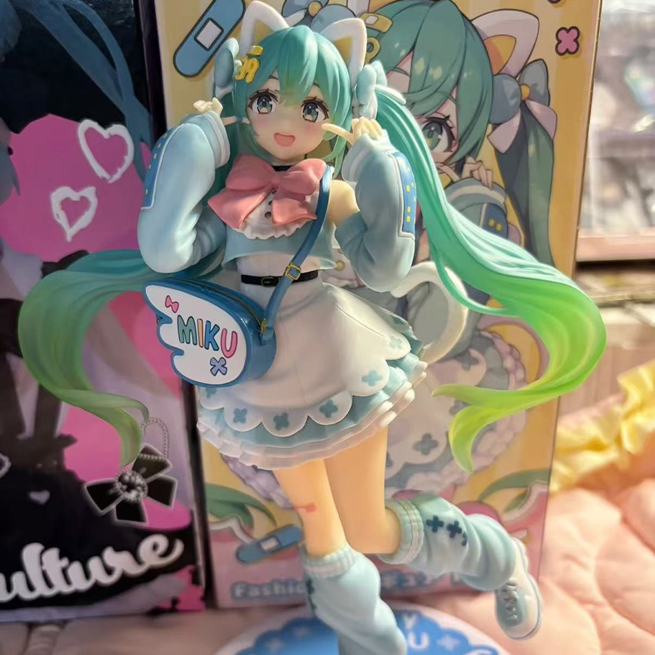 In Stock Hatsune Miku Cat Ear  - مراجعة Model Kit Hatsune Miku وسعره