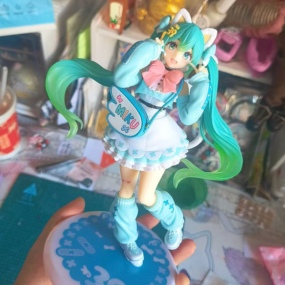 In Stock Hatsune Miku Cat Ear  - مراجعة Model Kit Hatsune Miku وسعره