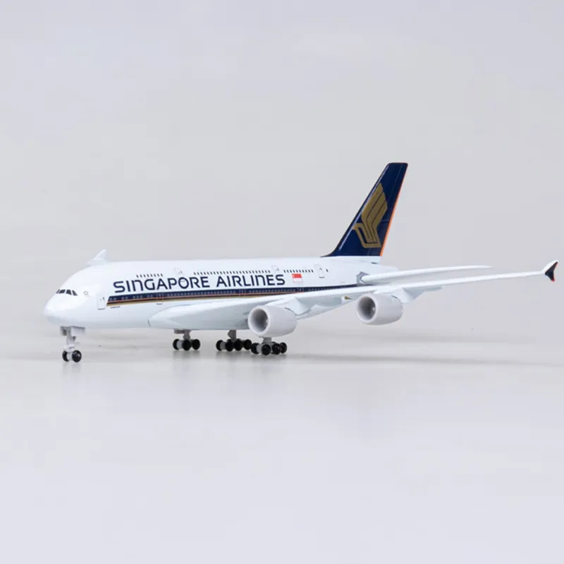 Metal Aircraft Airliner Model  - مراجعة Model Kit Singapore وسعره