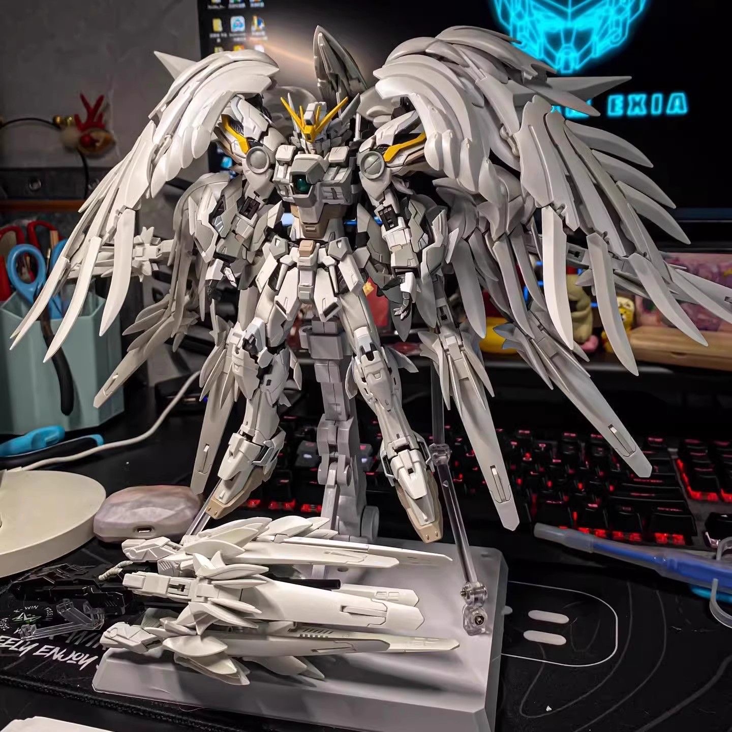 In Stock Daban 8827 Wing Zero  - مراجعة Model Kit Gundam Mg وسعره