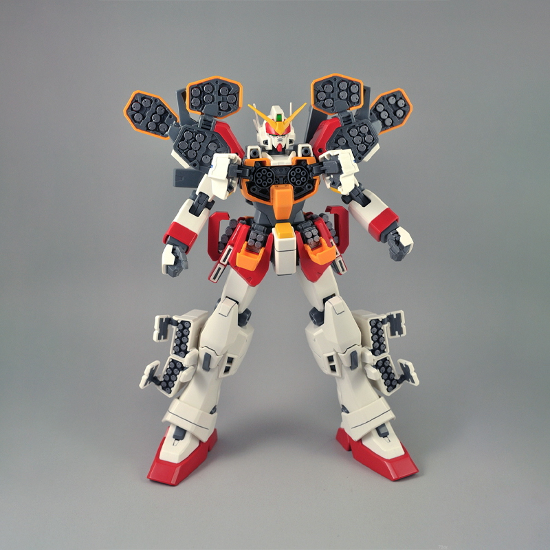 Bandai Original Genuine Figure - مراجعة Model Kit Gundam Mg وسعره