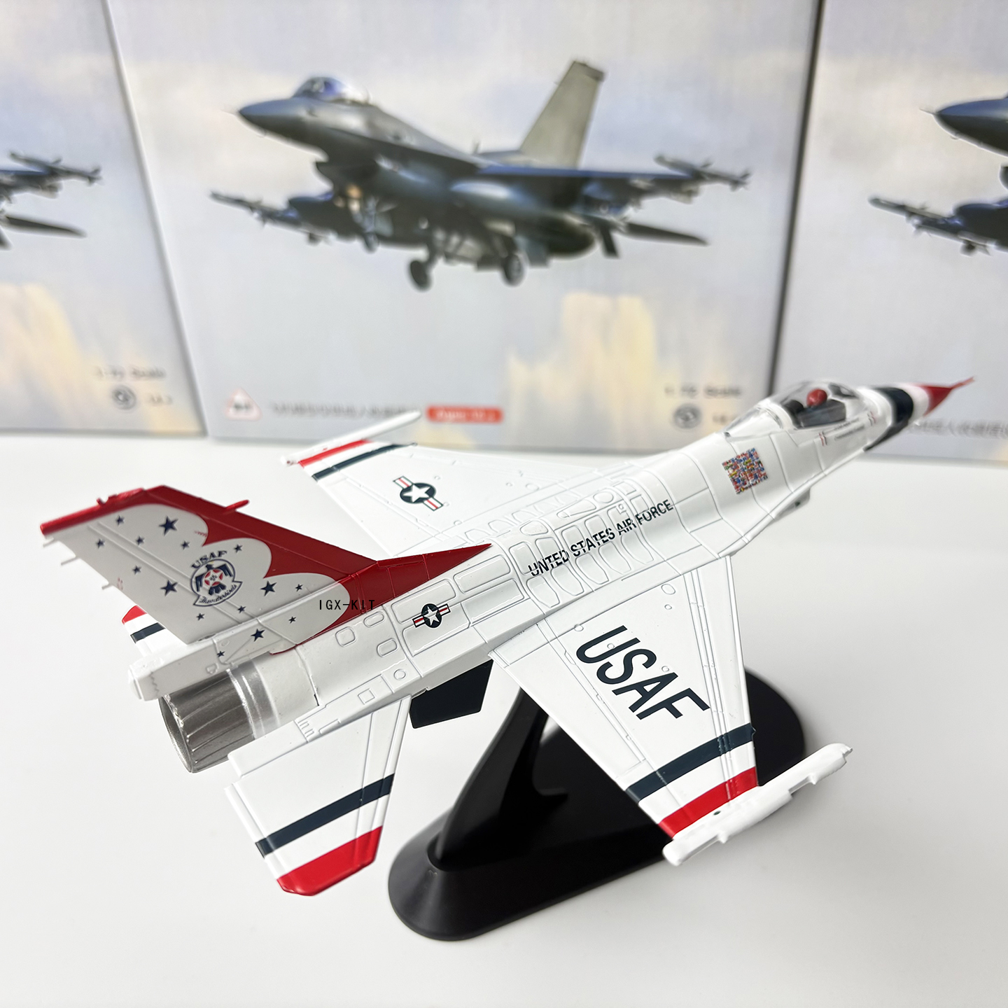 1/72 Scale U.S. Air Force F-16 - مراجعة Model Kit F16 وسعره