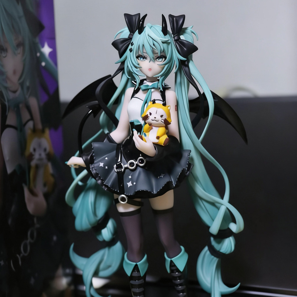 19CM Anime Hatsune Miku Little - مراجعة Model Kit Hatsune Miku وسعره