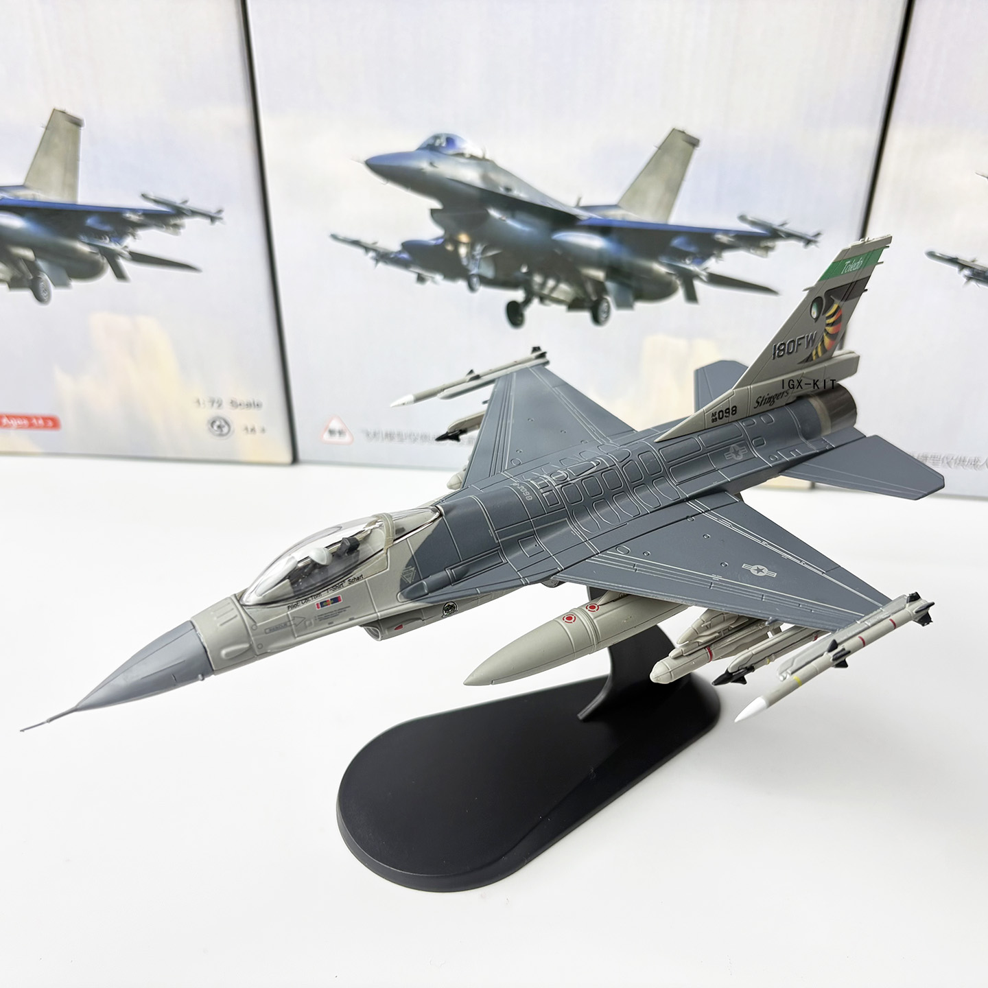 1/72 Scale U.S. Air Force F-16 - مراجعة Model Kit F16 وسعره