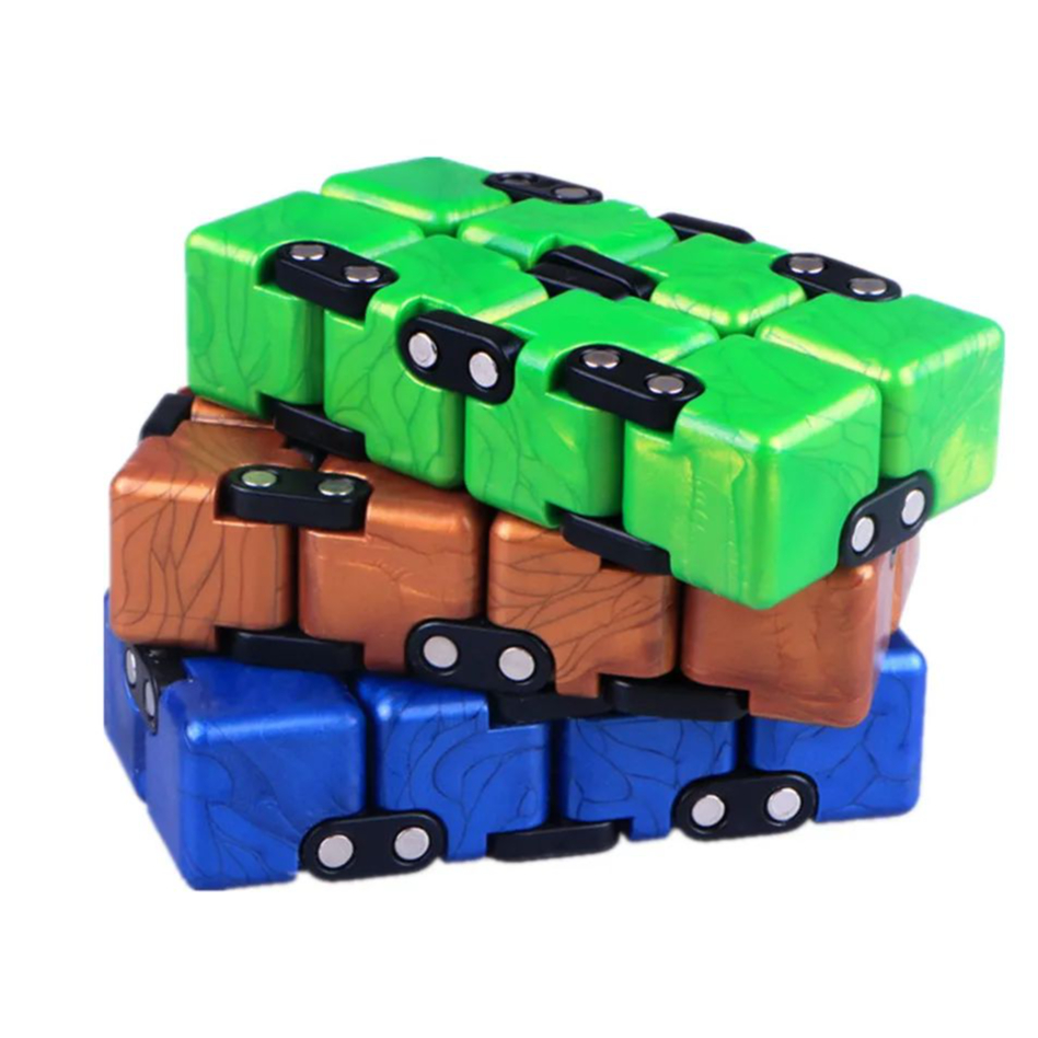 QiYi 2x2 Crazy Cube 2x2x2 Endl - مراجعة Model Kit Infinite Dimension وسعره