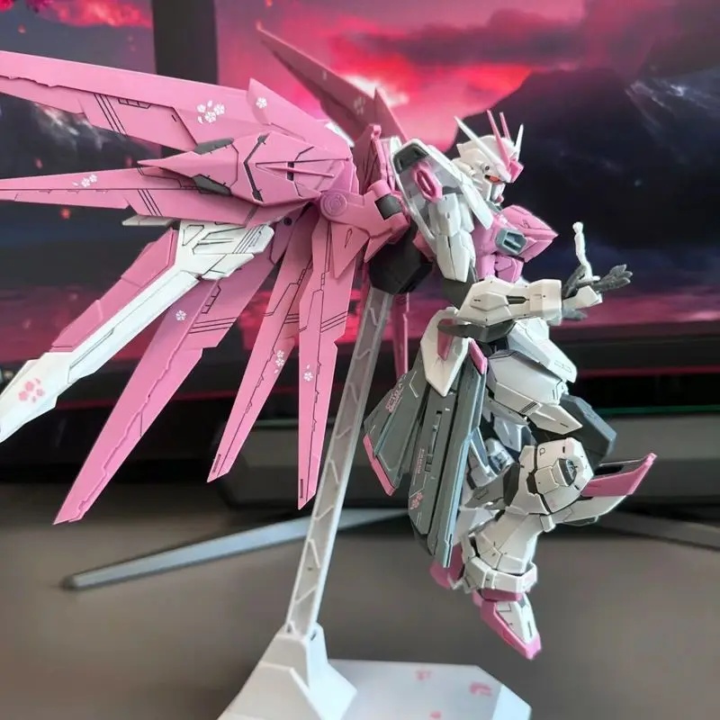 New Freshman Freedom Zgmf-X10a - مراجعة Model Kit Gundam Mg وسعره