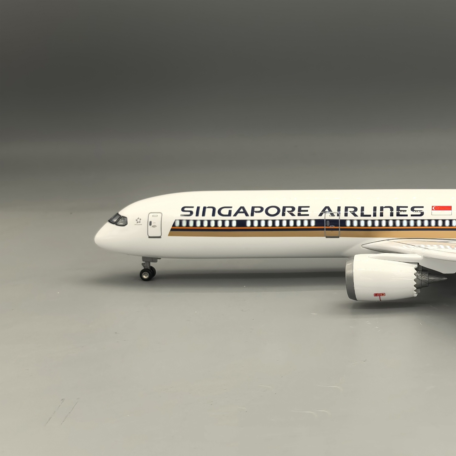 1/145 Scale Singapore B787-10  - مراجعة Model Kit Singapore وسعره
