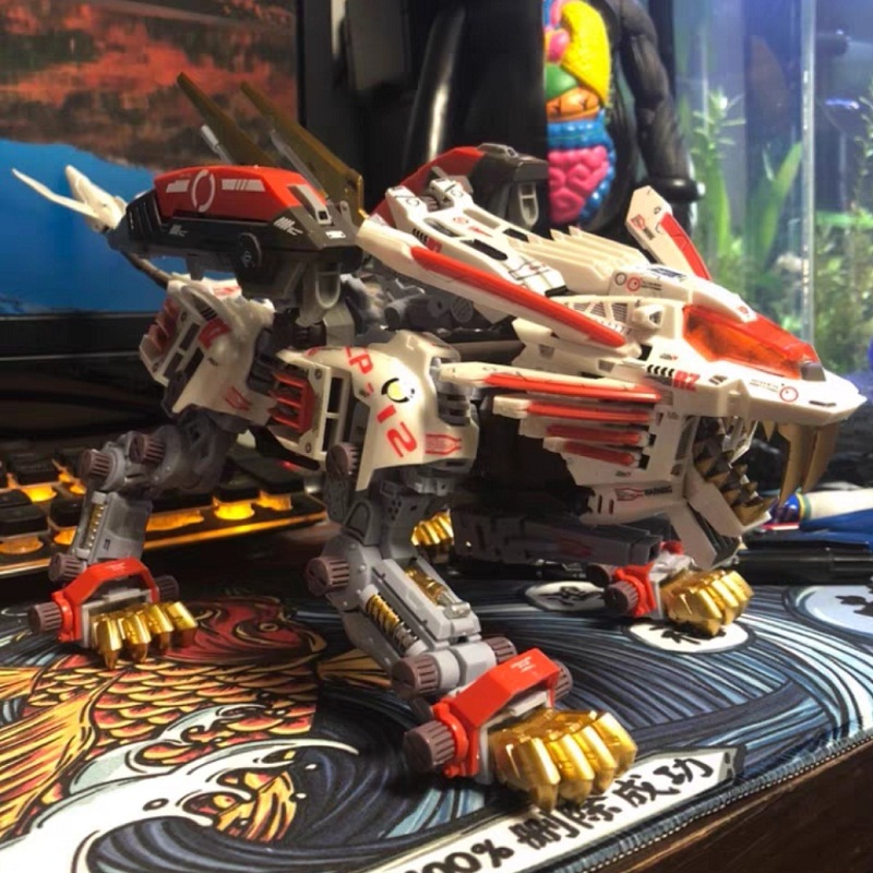 ZOIDS Blade Liger Mirage BT Mo - مراجعة Model Kit Medabots وسعره