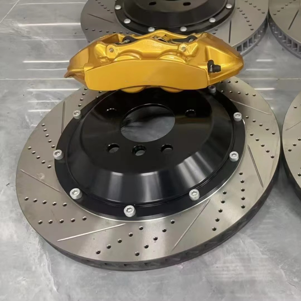 Brake Caliper Kit Front 6 Pist - مراجعة Model Kit F16 وسعره