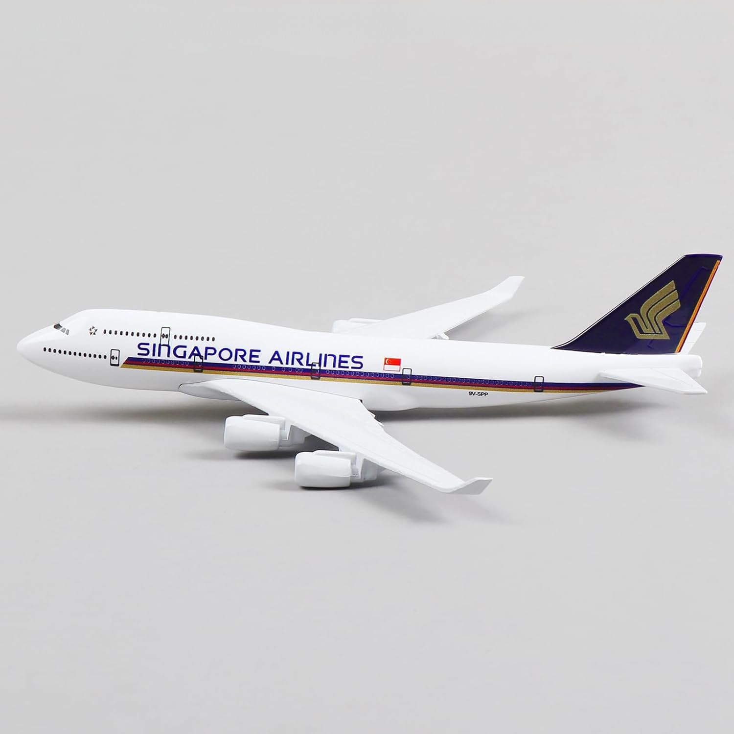 747 Singapore Metal Plane Mode - مراجعة Model Kit Singapore وسعره